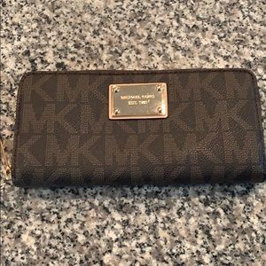 Michael Kors wallet